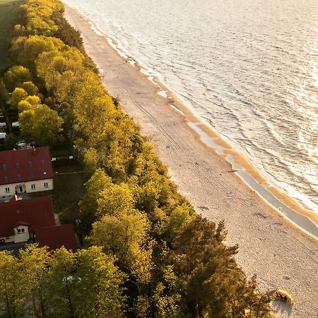 Nad Brzegiem Baltyku Hotel ซาร์บินโนโว ภายนอก รูปภาพ
