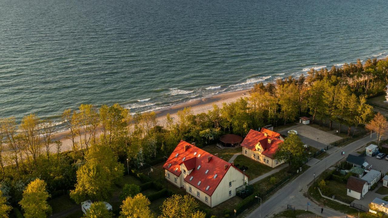 Nad Brzegiem Baltyku Hotel ซาร์บินโนโว ภายนอก รูปภาพ