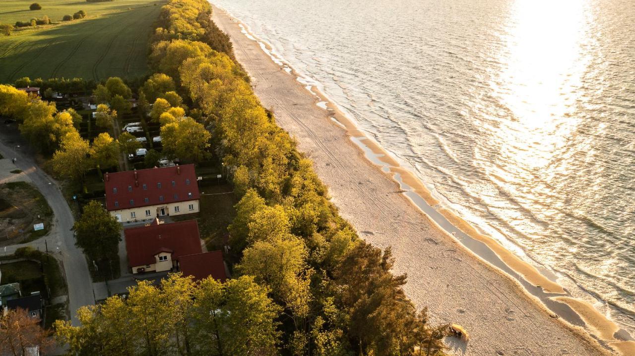 Nad Brzegiem Baltyku Hotel ซาร์บินโนโว ภายนอก รูปภาพ