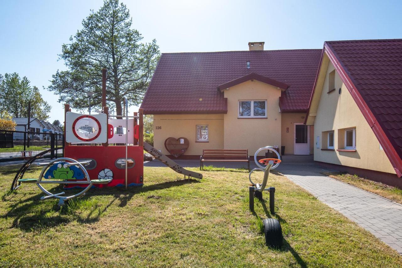 Nad Brzegiem Baltyku Hotel ซาร์บินโนโว ภายนอก รูปภาพ